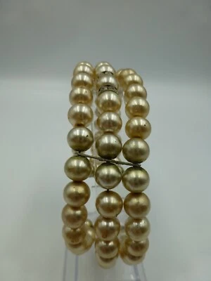 Brazalete envolvente triple hilo vintage de perlas de imitación y diamantes de imitación Foto 1 de 4