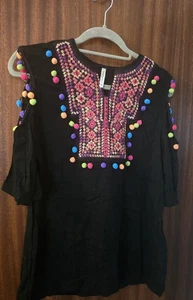 Offshoulder Tunika Schwarz mit Stickerei und Bommeln bis Gr. 42 - Bild 1 von 3