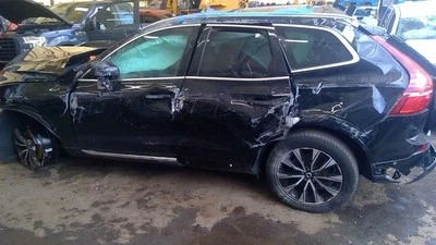 Chasis ECM Asistencia al Conductor Cámara Control Se Adapta 21-23 VOLVO XC60 6518492 Foto 1 de 4