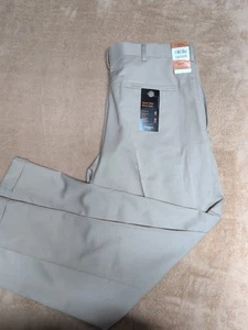 Hagger Dress Pants Mens Size 34X30 Stretch NWT Slacks Pants Two Tone Herringbone - Picture 1 of 3