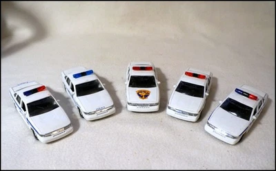 Set of 5 Road Champs Assorted Police Series Police Cars  1:43 #Z1048 - Image 1 of 4