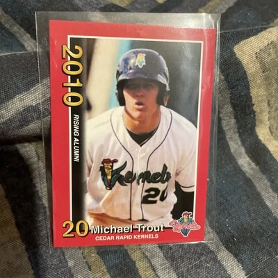Tarjeta de ligas menores Mike Trout Cedar Rapids Kernels 2010 Foto 1 de 2