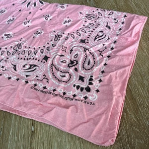Hav-A-Hank rosa Paisley Bandana 100 % Baumwolle hergestellt in den USA Vintage-Stil - Bild 1 von 13