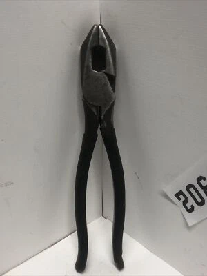 VINTAGE ~9 1/2" IDEAL LINEMANS~BULLDOGS~BLACK~~ SHIPS FREE!!!! - Image 1 of 2