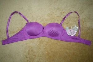 Sujetador púrpura 32B sin aros un conjunto de correas transparentes incluidas y un lazo brillante - Imagen 1 de 4