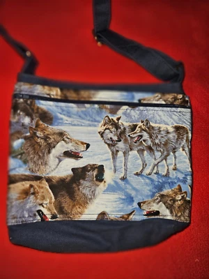 Nova Bolsa de Ombro Pequena Wolf Lindamente Trabalhada, Bolsa de Mão, 9''x8''   - Imagem 1 de 4