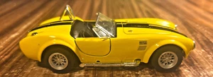 Kinsmart 1965 Shelby Cobra 427 S/C Diecast Model Toy Car 1:32 Yellow - Picture 1 of 8