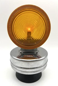 Vintage Ash Flash Emergency Orange Light with Suction Cup WORKS Hong Kong - Foto 1 di 10