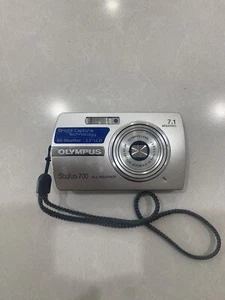 Olympus Stylus 700 - Enciende para piezas - Imagen 1 de 9