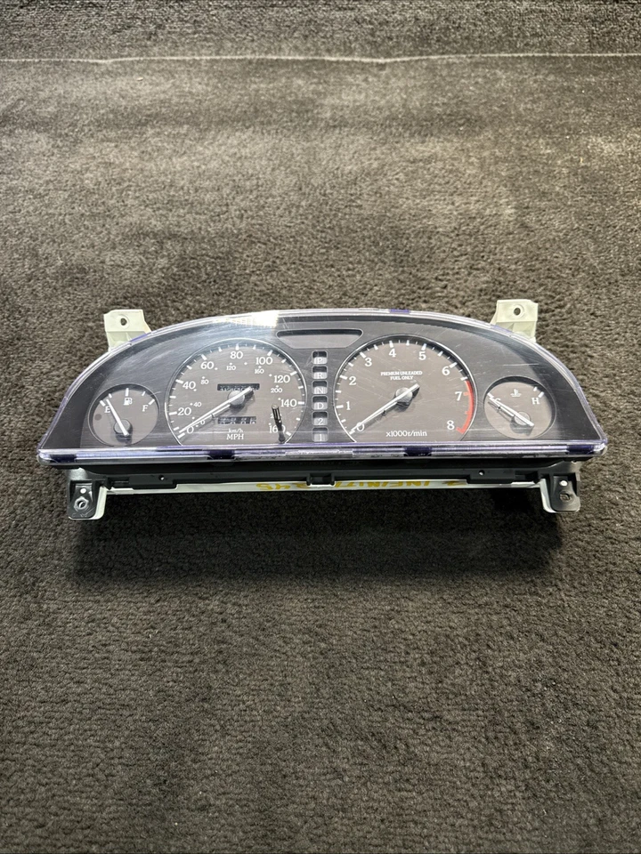 Cuadro de instrumentos velocímetro Infiniti Q45 1997 139 k OEM Foto 1 de 4