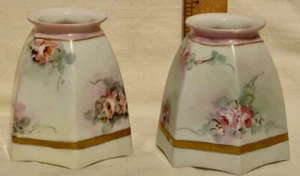 BEAUTIFUL PAIR of SMALL ANTIQUE HAND PAINTED PORCELAIN GAS LAMP BELL SHADES - Picture 1 of 4