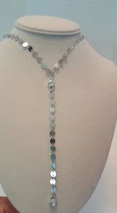 Einlagig Silberfarben Pailletten Statement Halsreif Halskette klare Strasssteine  - Bild 1 von 4