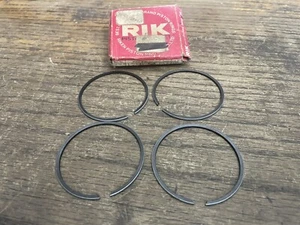 Suzuki T250 Piston Rings STD Bore 12140-18410 - Picture 1 of 1