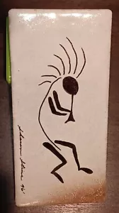 Original signierte Sharon Stine 1996 Kokopelli Kunstfliese Sintopress Made In Italy - Bild 1 von 4