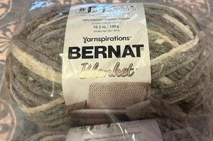 Bernat Blanket Yarn 10.5oz Silver Steel 220 Yards Cream Gray Super Bulky 1 Skein - Picture 1 of 4