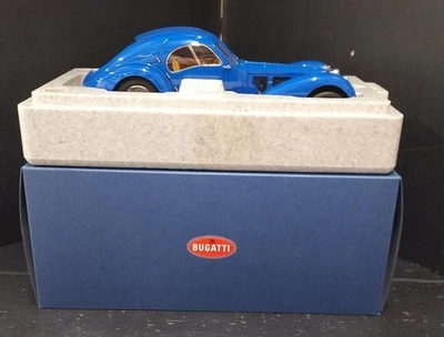 AUTOart Bugatti Type 57SC Atlantic auto in scala 1/18 - Immagine 1 di 4