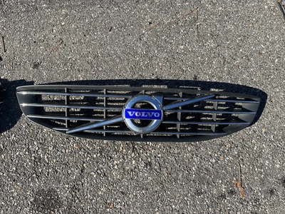 Volvo S60 2014-2018 conjunto de parrilla superior - ¡Bonito! Foto 1 de 4
