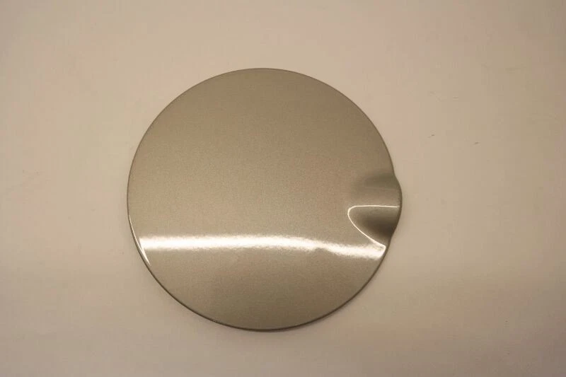 Puerta de combustible Saab 9-3 2003-2007 plateada metálica  Foto 1 de 4