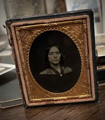 1/9 Plate Ambrotype Photo Beautiful Mysterious Woman Dark Haired Beauty - Image 1 of 2