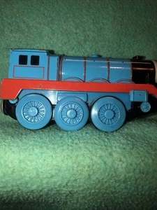 Thomas The Tank Engine 2012 fundido a presión a batería tren motorizado funciona S-4 - Imagen 1 de 5