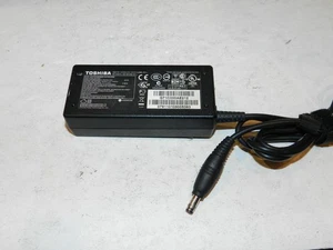 Genuine Toshiba Series AC Adapter PA3714U-1ACA PA5178U-1ACA PA3917U-1ACA - Picture 1 of 2