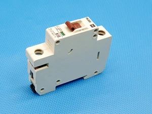 F&G PX300 B10A Felten & Guillaume Sicherungsautomat Leitungsschutzschalter B10 - Bild 1 von 3