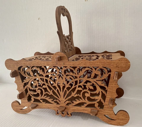 Beautiful Vtg. Wooden Intricate Design Basket/Tissue Box Cover