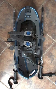 NEW Yukon Charlies 821 Snowshoe Kit + Extendable Poles + Carry Bag up to 150lbs - Picture 1 of 3