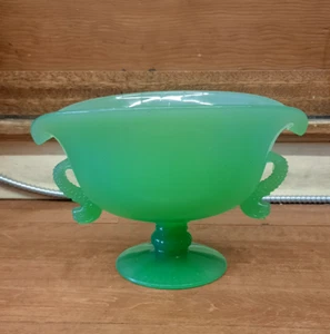 Fenton Green Jadite Koi Fish Handles Curved Art Glass Dish Bowl Vintage - Picture 1 of 12