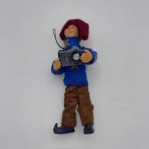 Byers Choice Kindles ZOOM BOY HOLDING CAMERA Poseable Bendable RARE 6 Inches - Picture 1 of 3