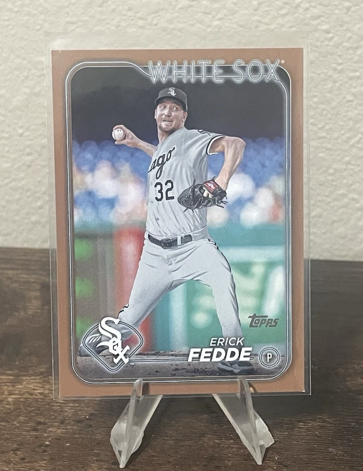 2024 Topps Series 2 #405 Erick Fedde Chicago White Sox Gold Parallel /2024 - Image 1 of 2