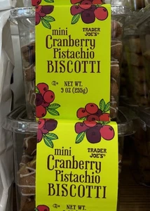 2 Packungen Trader Joe's Pumpkin Mini Cranberry Pistazie Biscotti je 8 Unzen - Bild 1 von 3