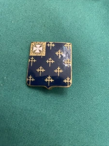 WWII   34th Infantry  Regiment Insignia Pin AMCRAFT Stamp - Foto 1 di 5