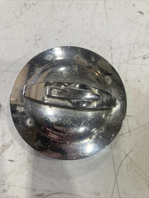 1977 Fiat X19 chrome gas cap pitted  as is Foto 1 de 4