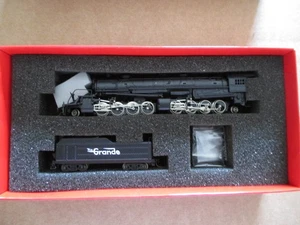 Atlas N Scale Locomotive USRA 2-8-8-2 #4152 Rio Grande "Flying Letters" - Picture 1 of 8