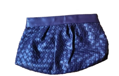 Bolso de maquillaje cosmético Tarte de cuero sintético tejido púrpura oscuro con tela púrpura Foto 1 de 3