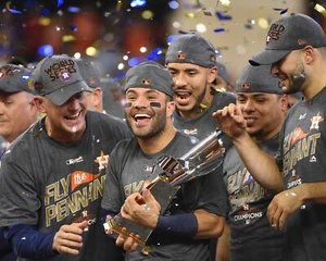 8x10 Photo JOSE ALTUVE Houston Astros ‘17 World Series Champion ‘22 MVP All Star - Picture 1 of 1