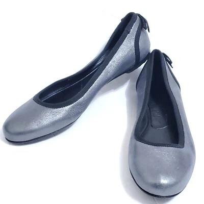 ZAPATOS FERRAGAMO MUJER BALLET ESTAÑO PLANO GRIS METALIZADO 7.5 B GROSGRAIN LAZO TRASERO Foto 1 de 4