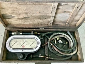 Vintage KR Wilson Compression, Oil Pressure, Vacuum Tester - USA - Foto 1 di 4