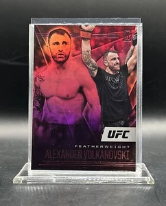 Alexander Volkanovski 2021 Panini Chronicles UFC Illusions Pink #161 - Bild 1 von 2