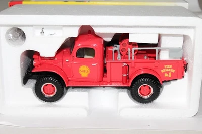 FIRST GEAR Dodge Power Wagon Brush Unit Shell Oil Fire Brigade - Image 1 of 3