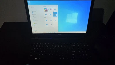 Acer ES1-512 MS2394 15.6 inch 4GB RAM, 500GB HDD Intel Celeron N2840 Windows 10 - Image 1 of 4