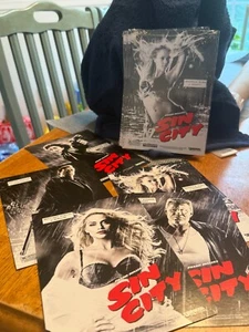 Sin City Photo Card - 7" x 5 " - Pack 0f 5 - New and Sealed - Picture 1 of 1