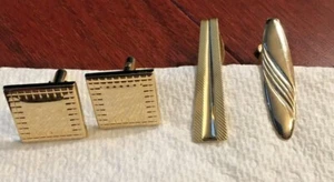 VTG 3 PIECE SET OF 2 GOLD TIE BAR CLIPS & 1 PAIR OF GOLD CUFF LINKS - Picture 1 of 6