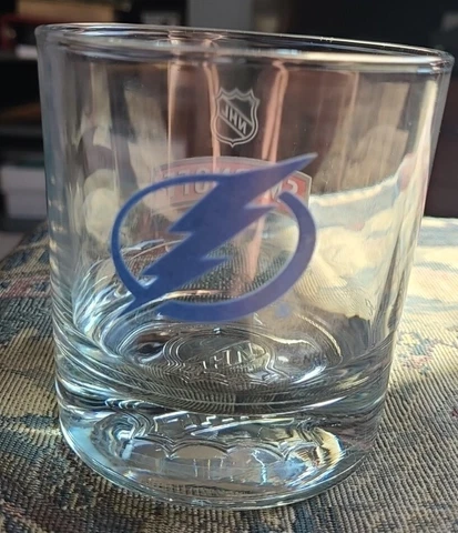 Smirnoff Vodka NHL Team Crest Tumbler glass Tampa Bay Lightning Cover