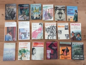 Joblot of 18 French Language Paperback Fiction Books - Picture 1 of 4