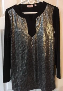 Maglia Quacker Factory usata in ottime condizioni completa paillettes metallizzate davanti lunga nera scollo a V taglia S - Foto 1 di 6