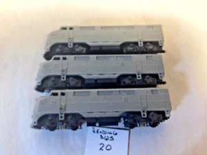 3 HO gauge TYCO undecorated F9 dummy diesel locomotives non-powered - Picture 1 of 7