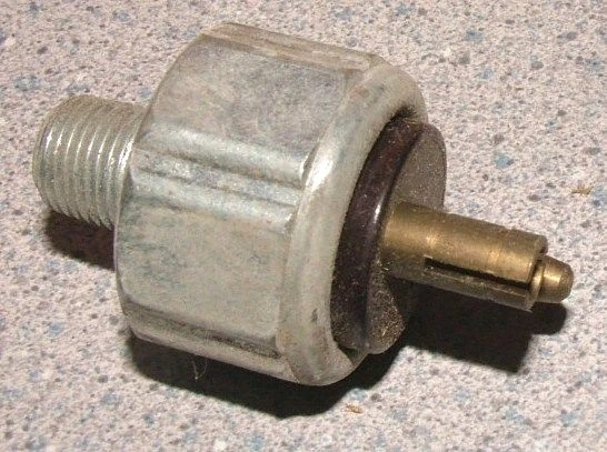 Brake Light Switch FOR CHRYSLER 1954-49 DESOTO PLYMOUTH 53-54  DODGE TRUCK 54-69 - Image 1 of 1