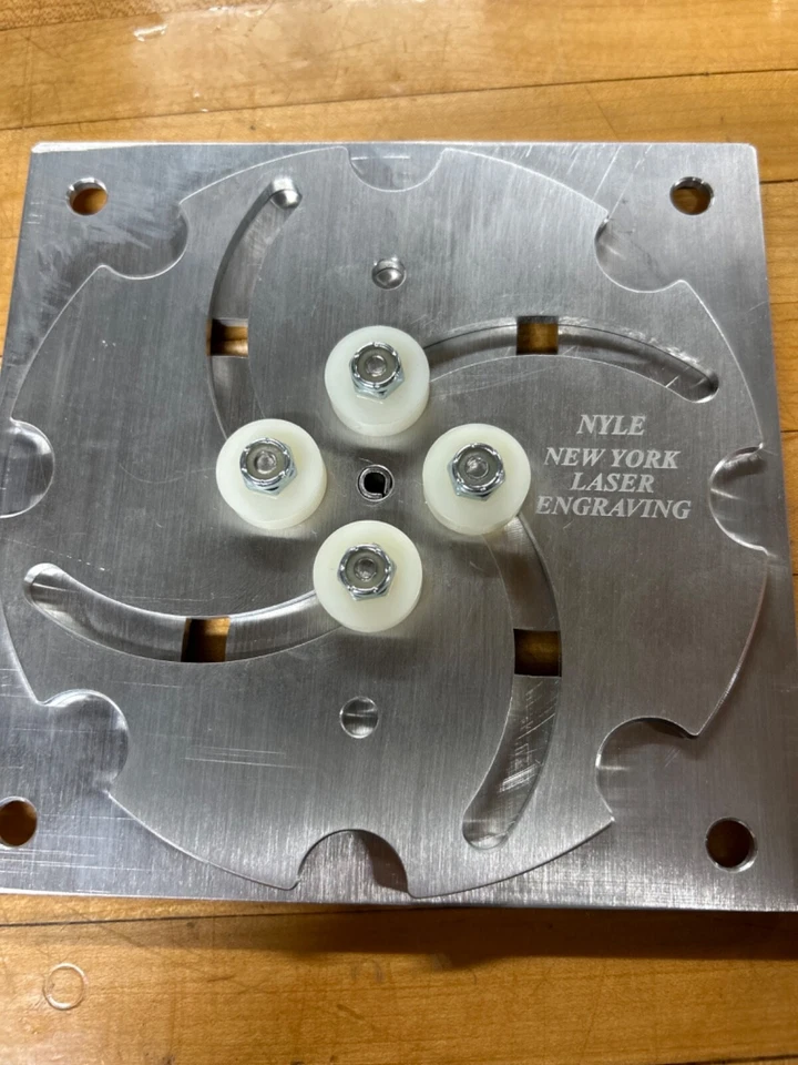 ART All Aluminum Self Centering Chuck Laser Engraver. Fiber , CO2 And UV Laser